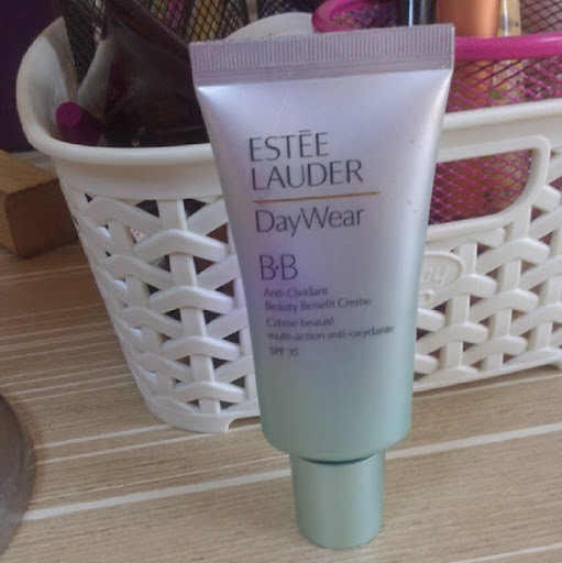 ESTEE LAUDER DAY WEAR BB KREM