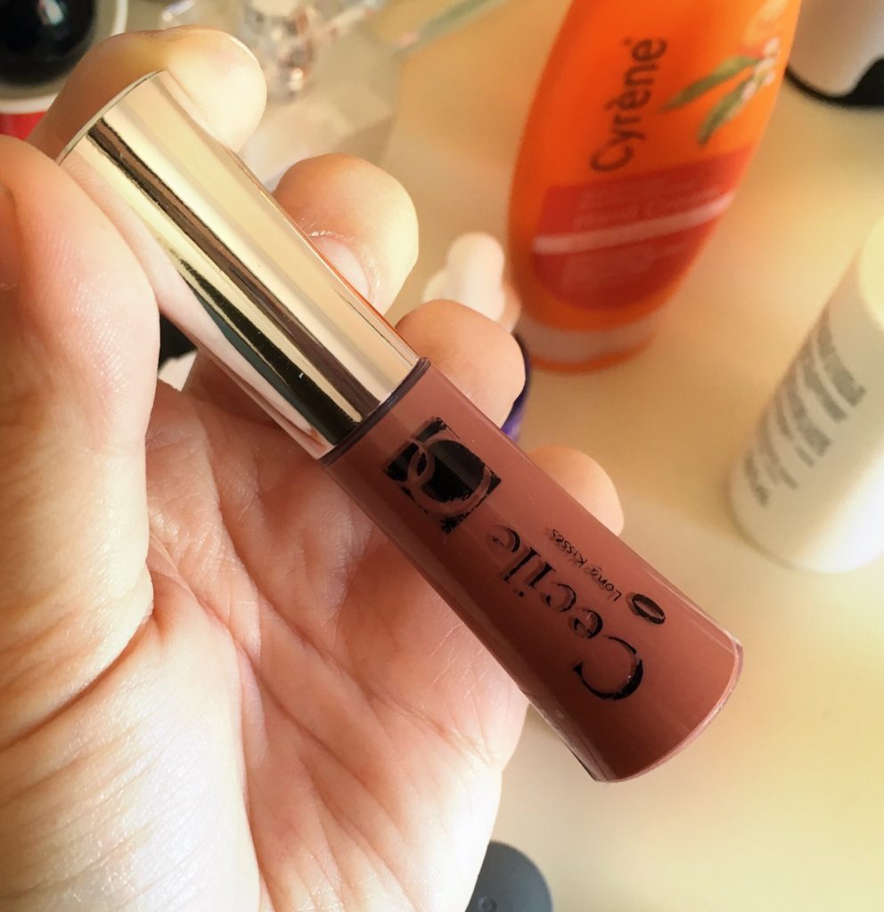 Cecile Long Kisses 17