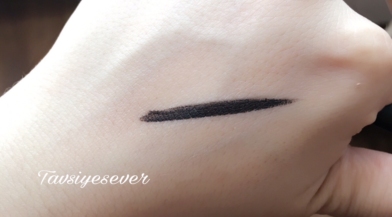Sleek Flick It Eyeliner Sleek Flick It Eyeliner