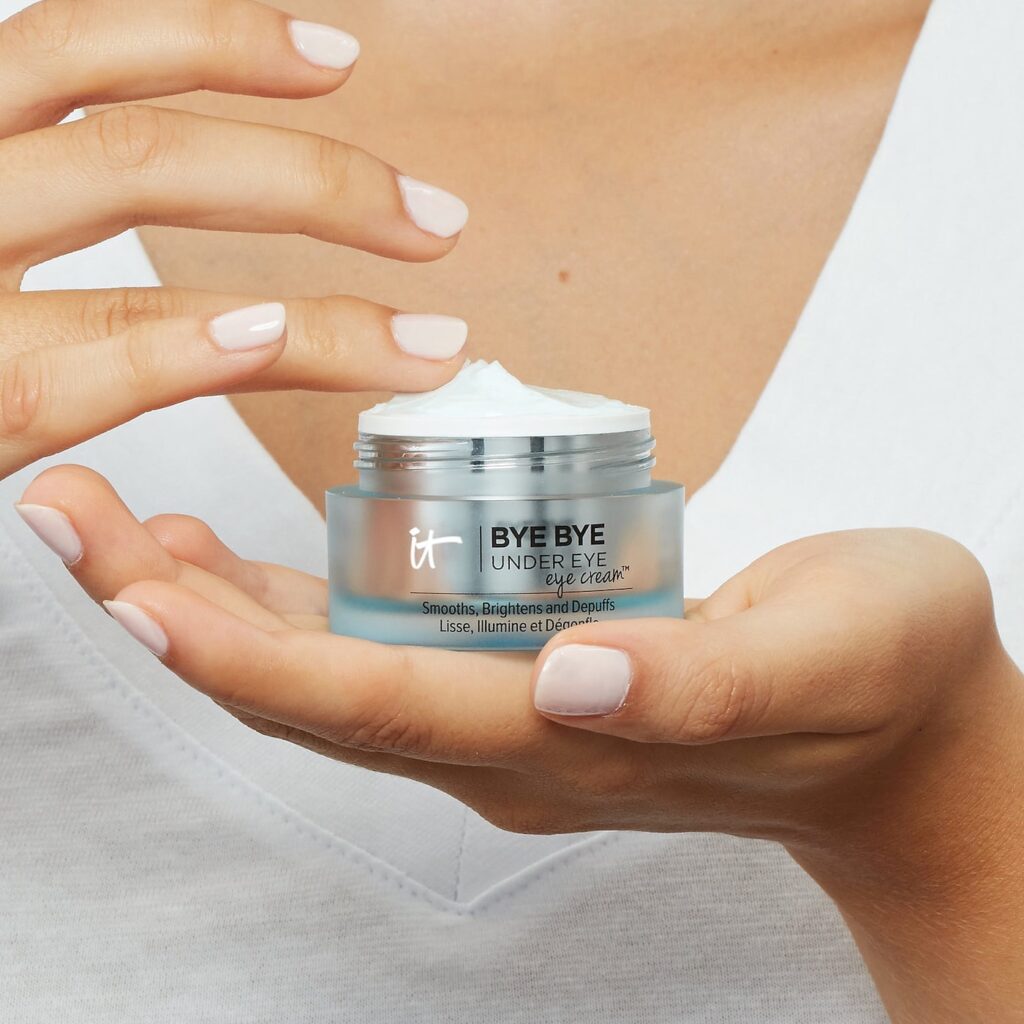 It Cosmetics BYE BYE UNDER EYE BRIGHTENING EYE CREAM