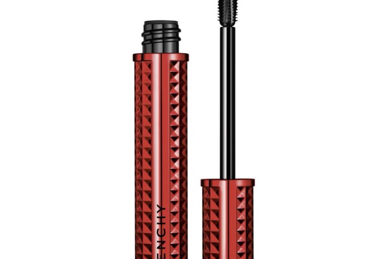 Givenchy Volume Disturbia Maskara ile Kusursuz Kirpiklere Ulaşmak!