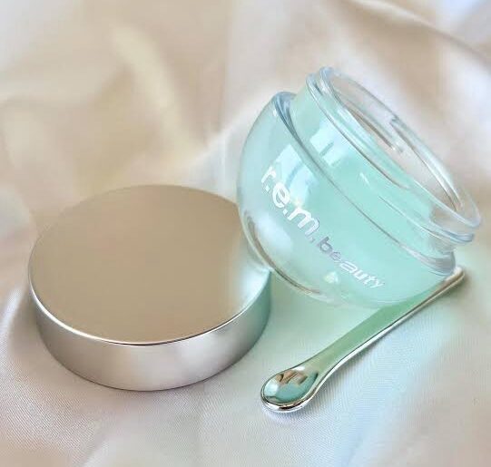 REM Beauty Cooling Blurring Undereye Balm Nedir?