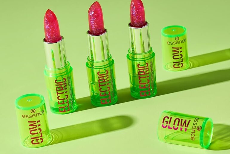 Essence Electric Glow Renk Değiştiren Ruj