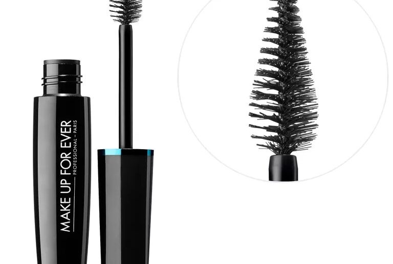 Make Up For Ever Aqua Smoky Extravagant Waterproof Maskara: Suya Dayanıklı ve Güvenilir Bir Seçenek