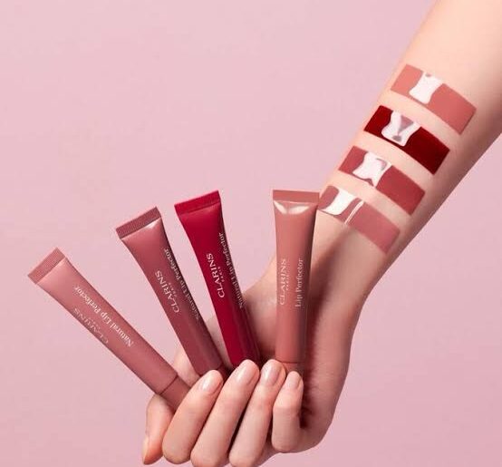 Clarins Lip Perfector: Neden Daha Çok Seviliyor Olmalı?